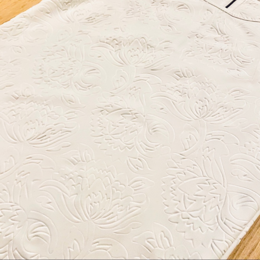 White embossed top, floral design, Vintage Surf